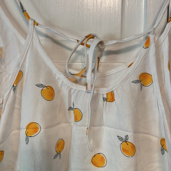 A new day tank.  Size small. - Picture 2 of 5